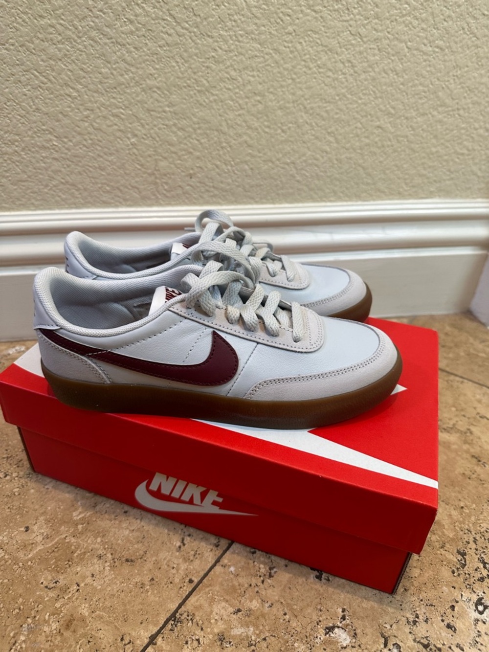 Nike Youth Killshot 2 Sneakers White with Maroon Swoosh and Gum Sole-BNWT
